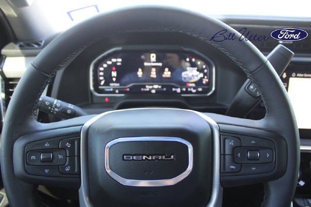 Used 2025 GMC Sierra 2500 Denali w/ Denali Reserve Package AWD/4WD image 26