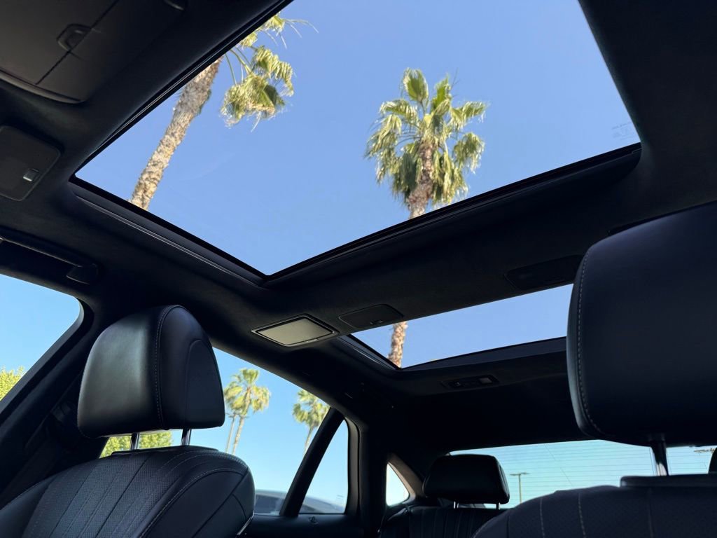 Used 2022 Lexus LS 500 w/ Interior Upgrade Package RWD image 2