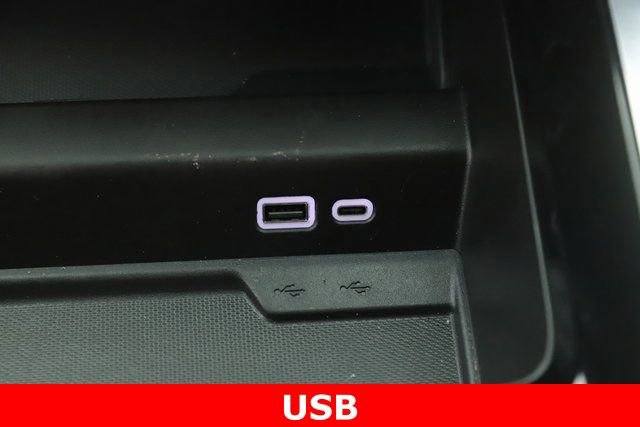 Used 2025 Chevrolet Suburban High Country AWD/4WD image 26