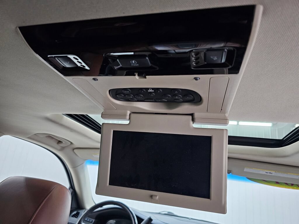Used 2019 Cadillac Escalade Luxury AWD/4WD image 22