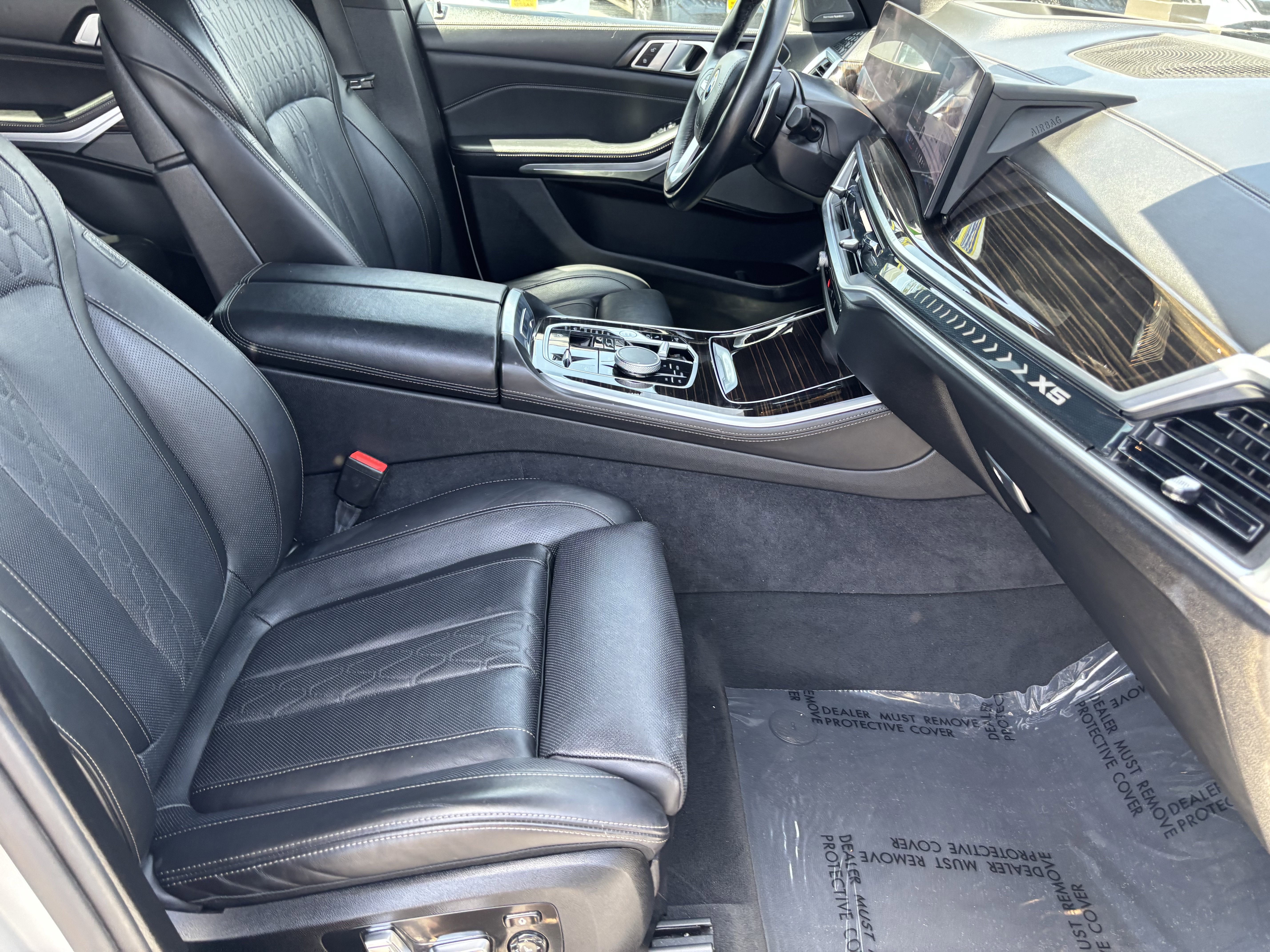 Used 2025 BMW X5 xDrive50e AWD/4WD image 11