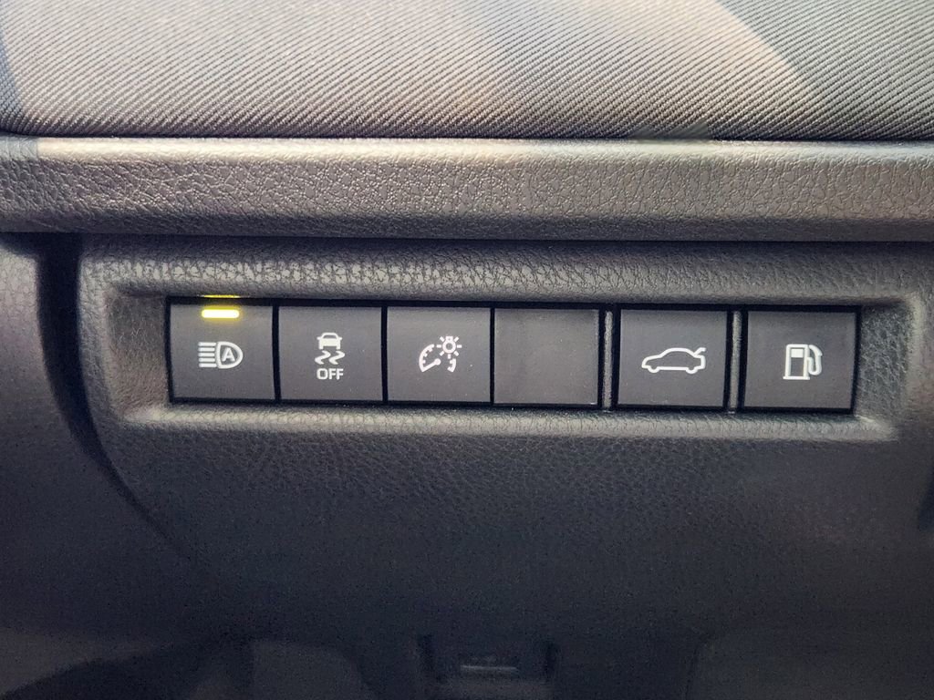 Used 2026 Toyota Camry LE w/ Convenience Package image 21