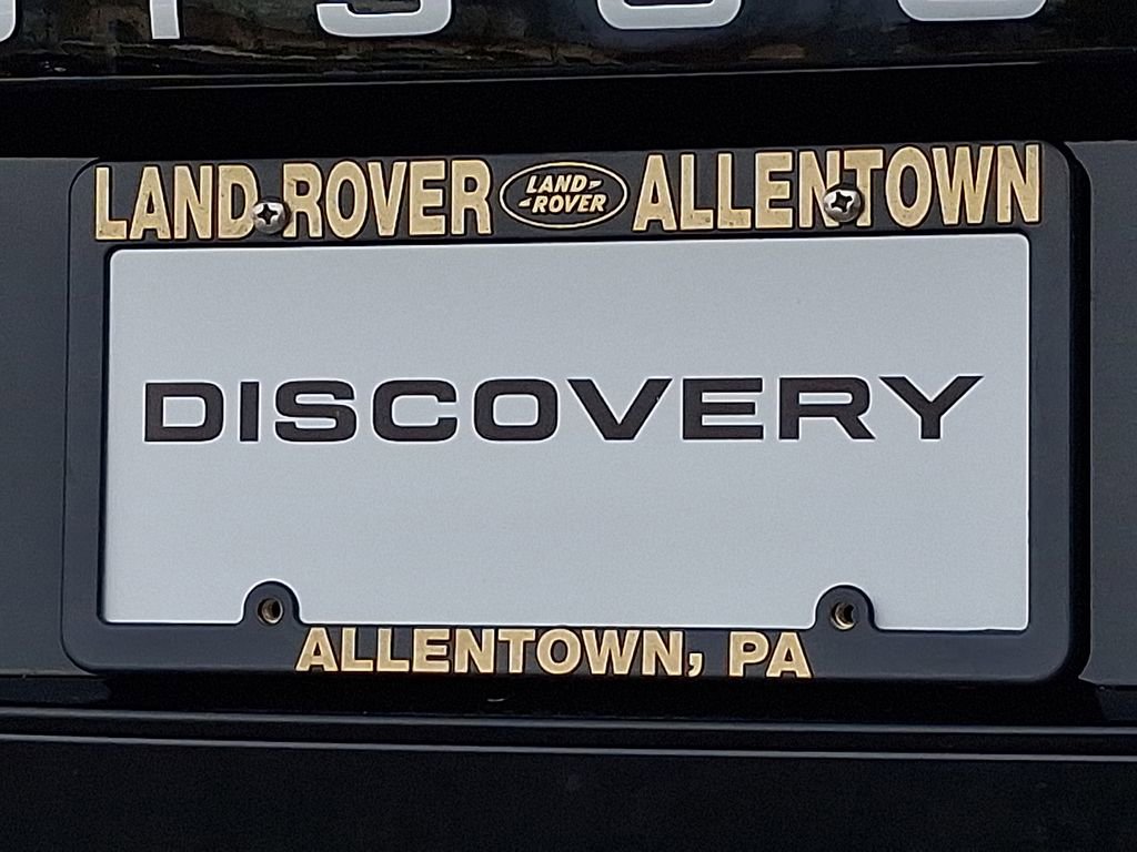 New 2026 Land Rover Discovery S image 19