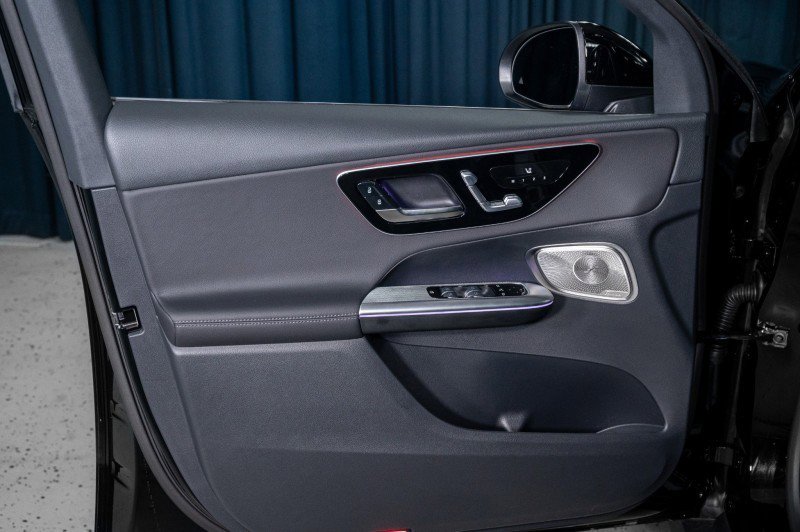 Certified 2026 Mercedes-Benz GLC 300 4MATIC image 12