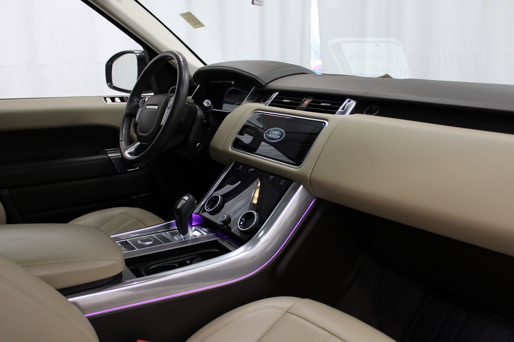 Used 2019 Land Rover Range Rover Sport HSE image 28