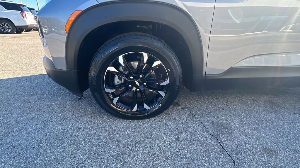 Used 2023 Chevrolet TrailBlazer LT image 9