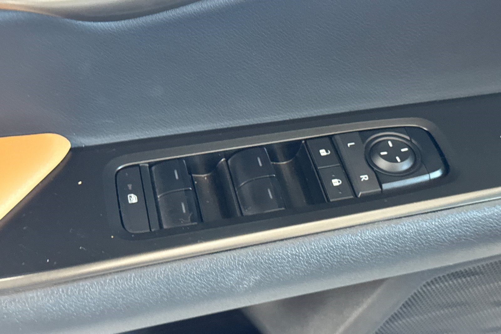 Certified 2025 Lexus UX 300h AWD w/ Accessory Package (Z2) image 14