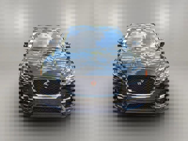 Used 2018 Jaguar F-PACE R-Sport image 2