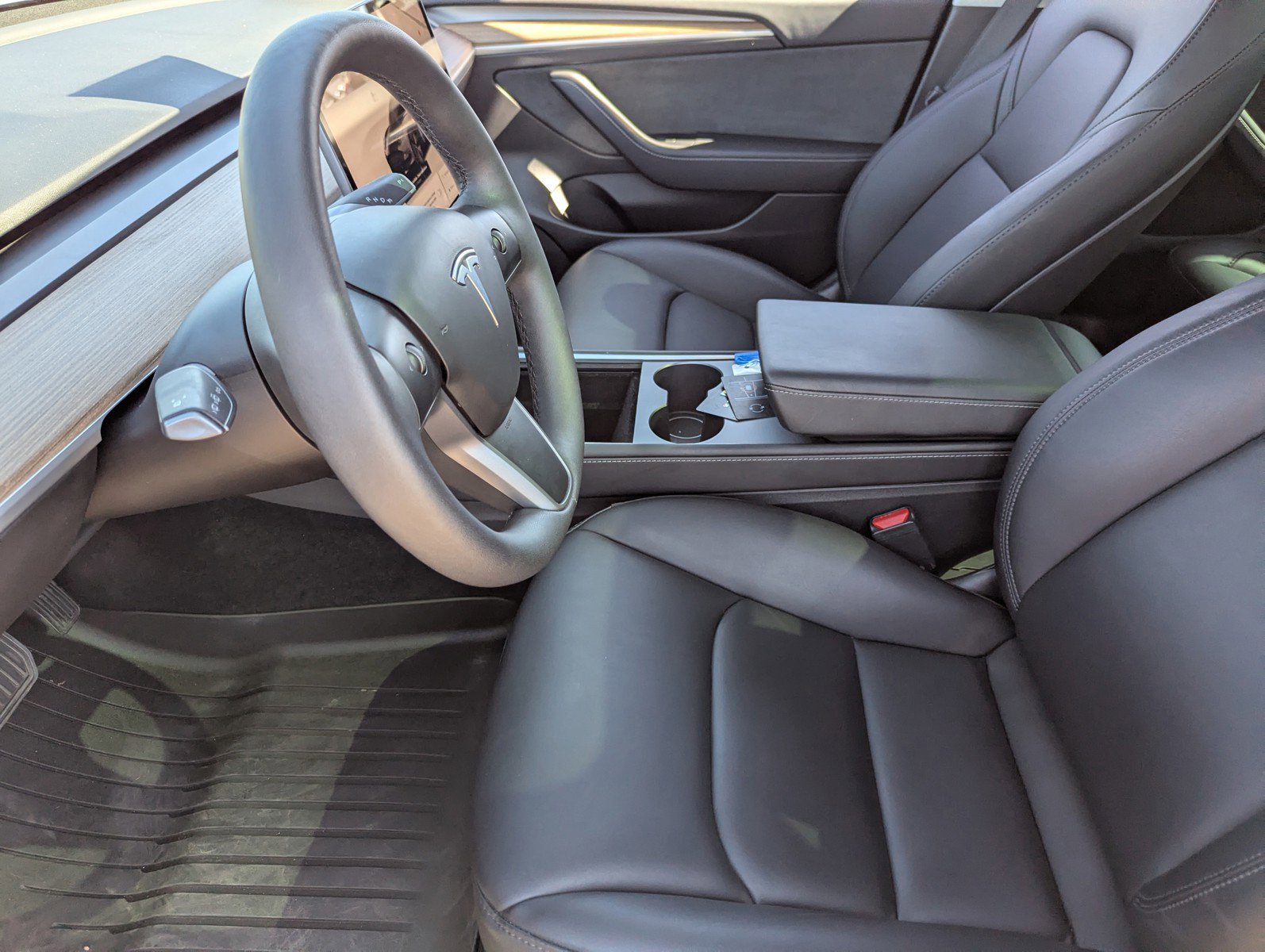 Used 2023 Tesla Model 3 Standard Range image 24