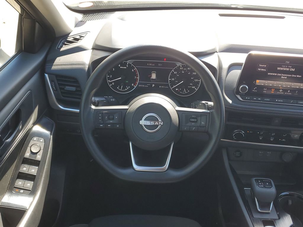 Used 2024 Nissan Rogue S image 24