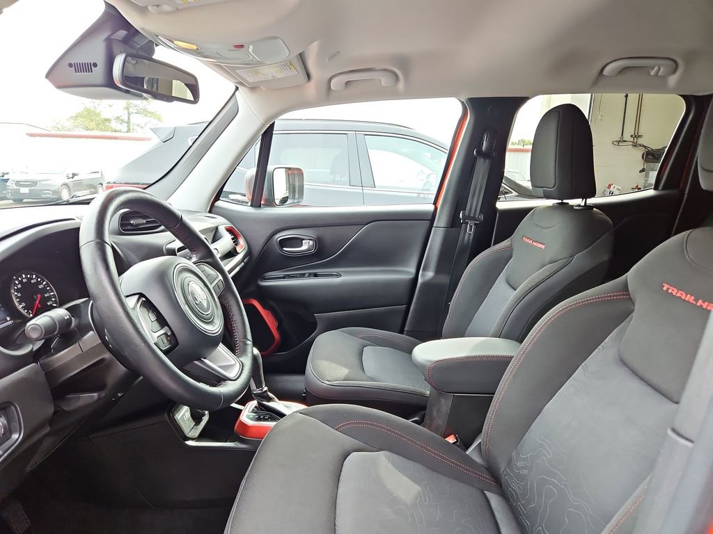 Used 2021 Jeep Renegade Trailhawk image 22