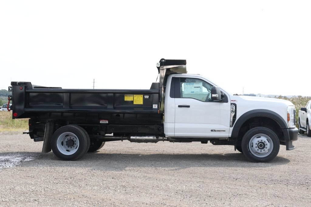 New 2025 Ford F550 4x4 Regular Cab Super Duty image 10