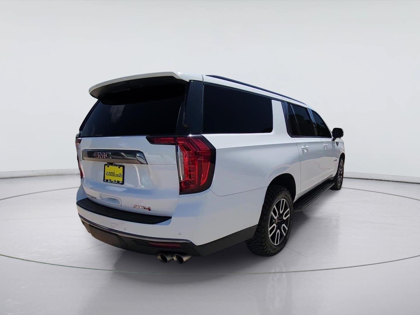Certified 2024 GMC Yukon XL AT4 w/ Technology Package AWD/4WD image 8