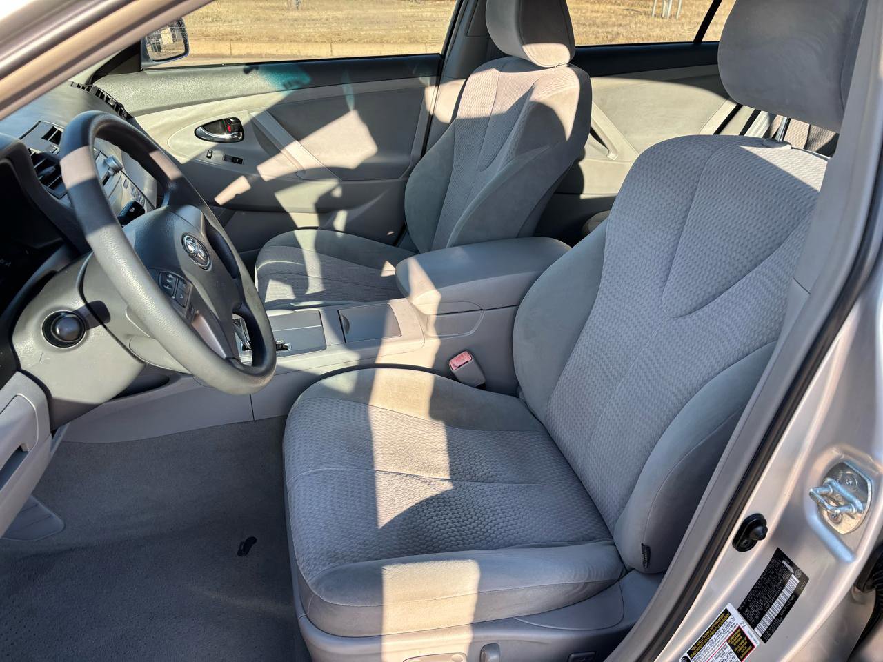 Used 2010 Toyota Camry image 11