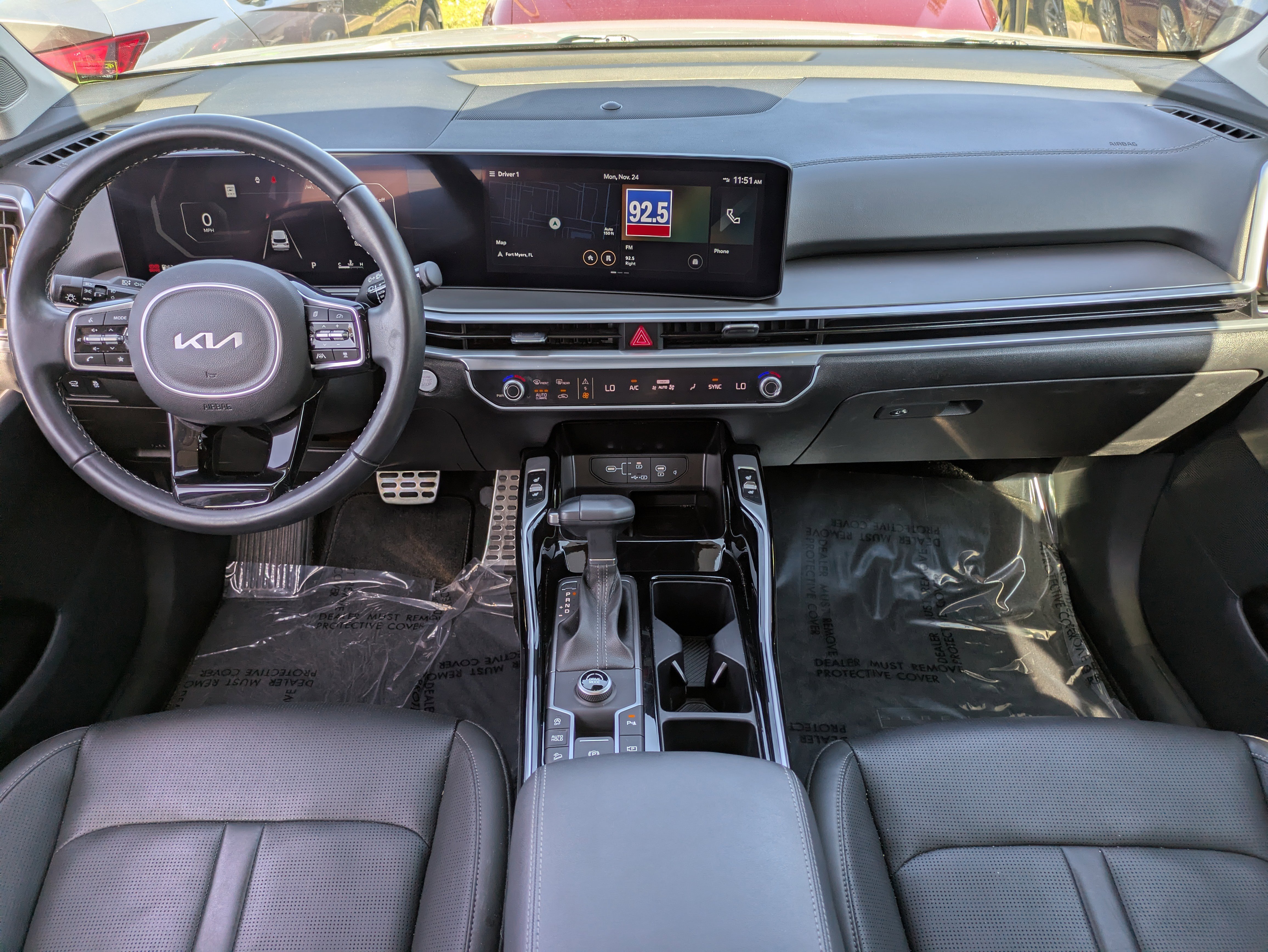 Used 2025 Kia Sorento SX image 18