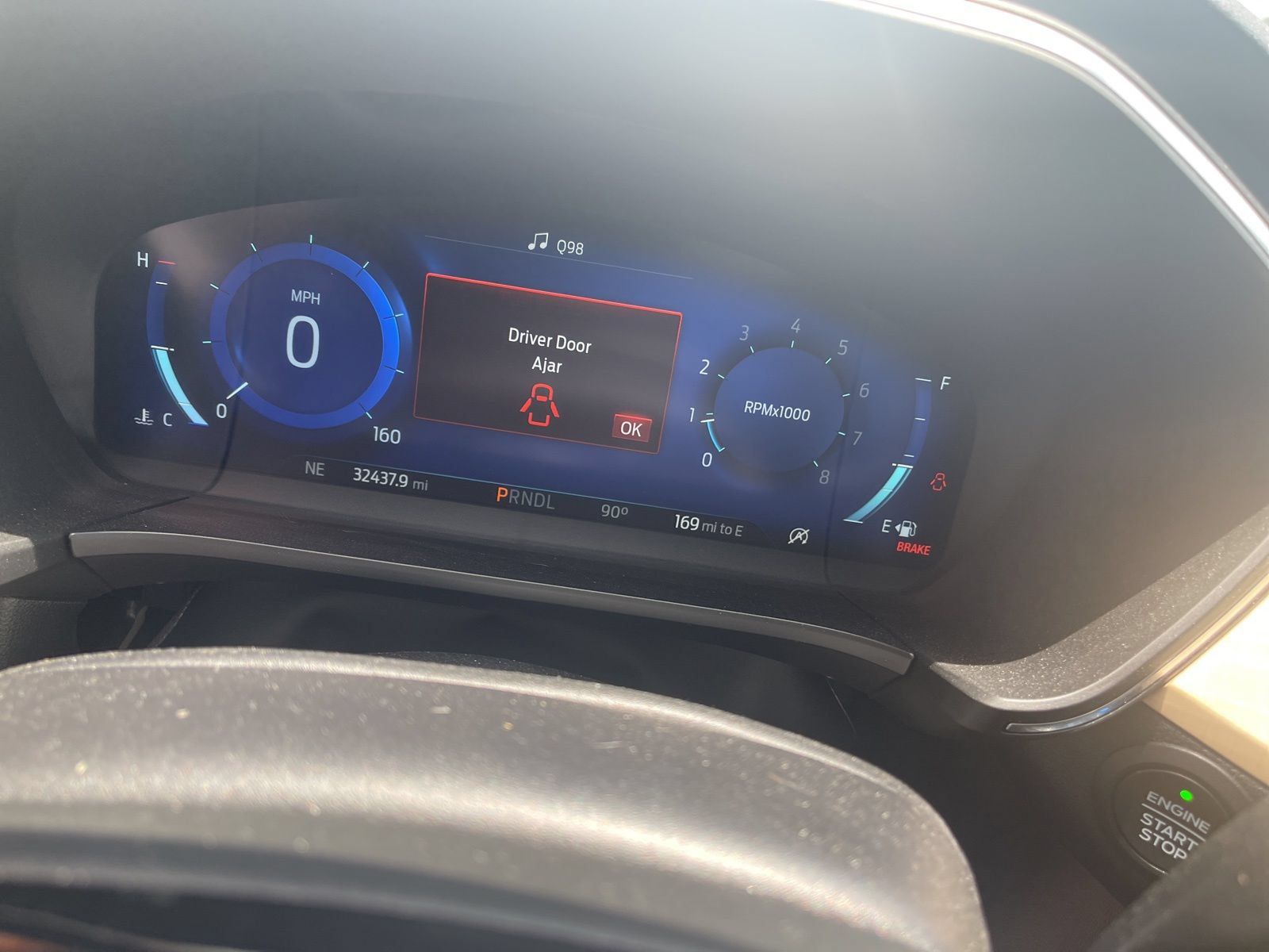Used 2021 Ford Escape Titanium w/ Titanium Elite Package AWD/4WD image 19