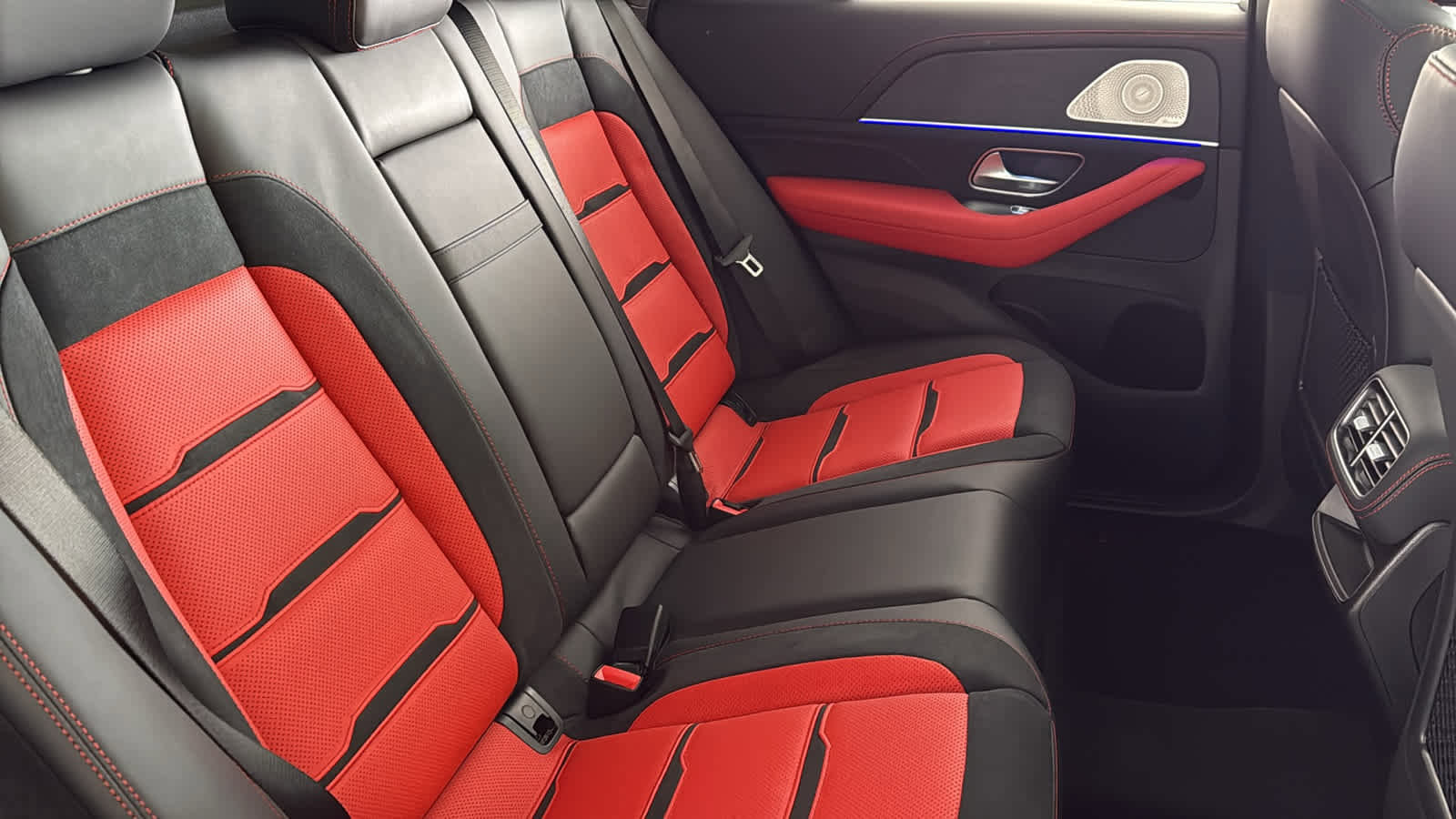 New 2026 Mercedes-Benz GLE 53 AMG 4MATIC Coupe image 35