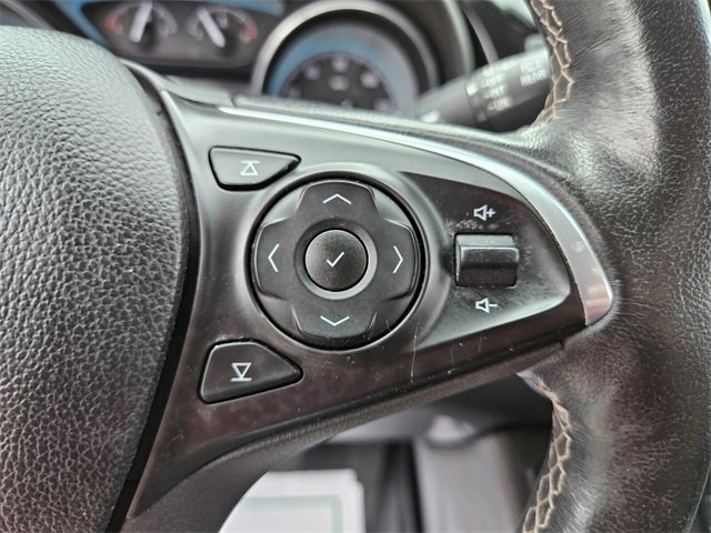 Used 2017 Buick Envision Essence image 26