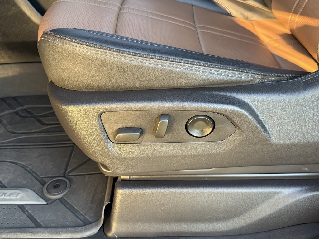 Used 2025 Chevrolet Silverado 1500 High Country w/ High Country Premium Package image 16