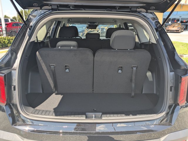 New 2026 Kia Sorento LX FWD image 11