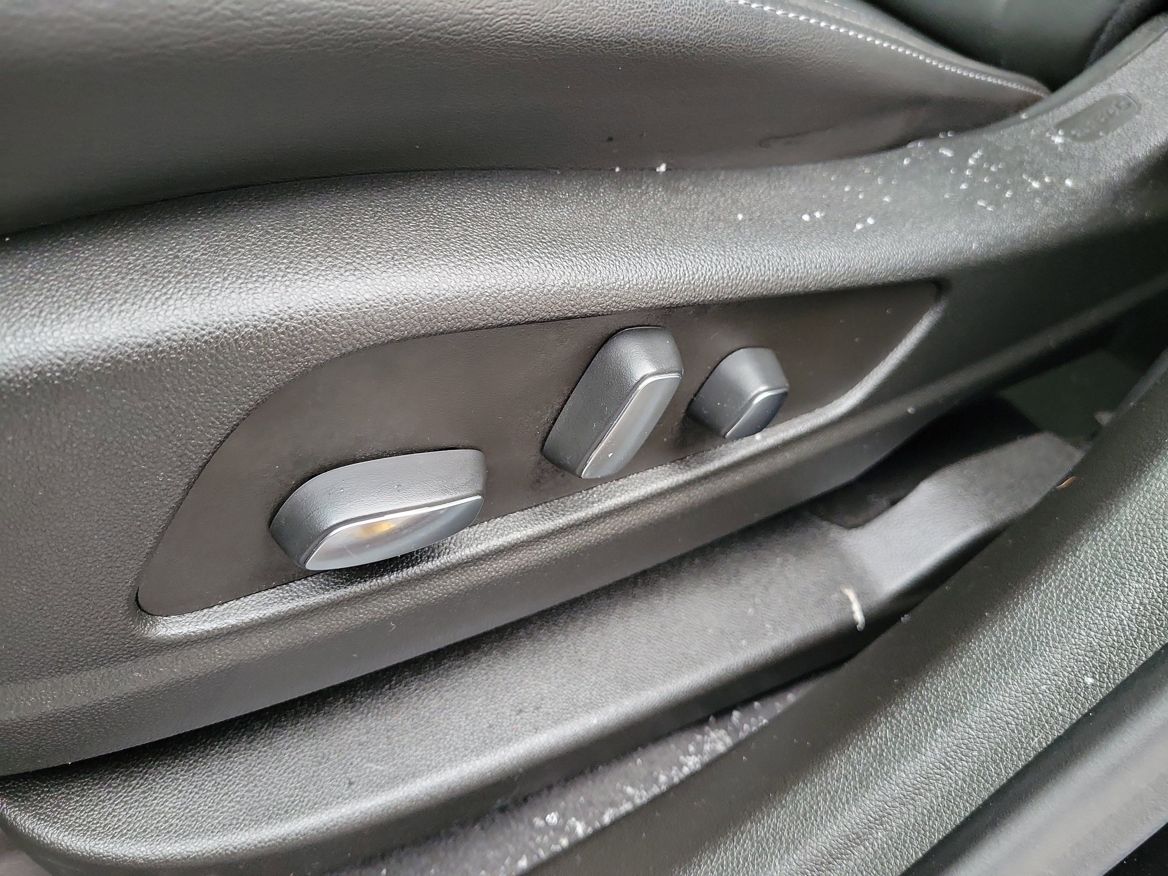 Used 2023 Cadillac XT6 Sport w/ LPO, Onyx Lite Package image 18