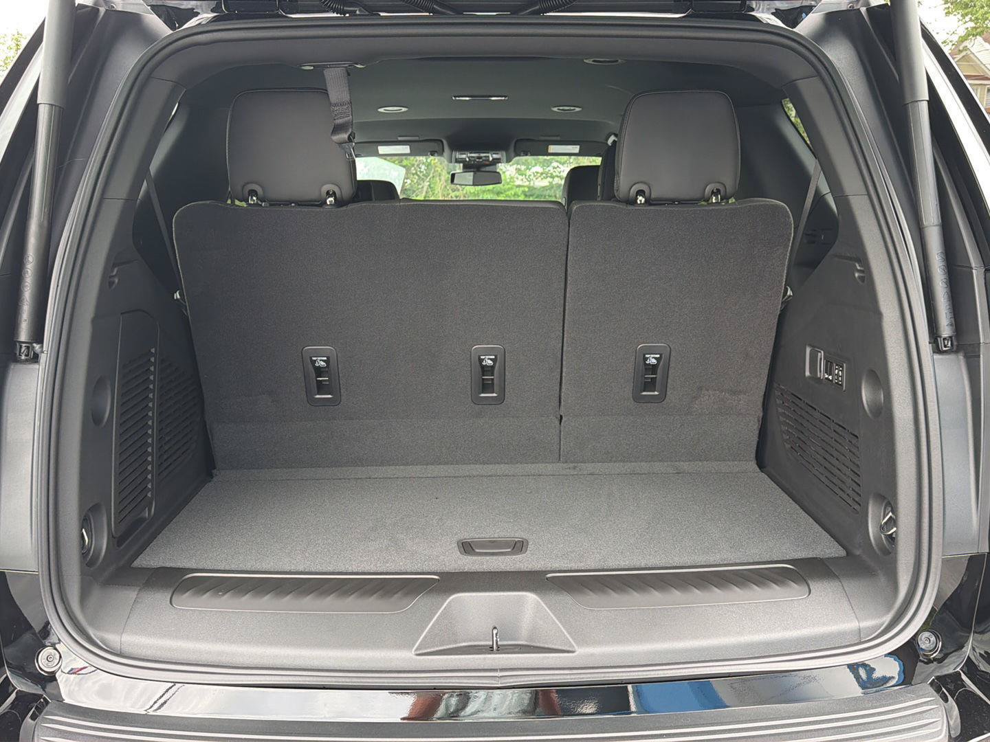 New 2026 Chevrolet Tahoe LT w/ Comfort Package RWD image 35