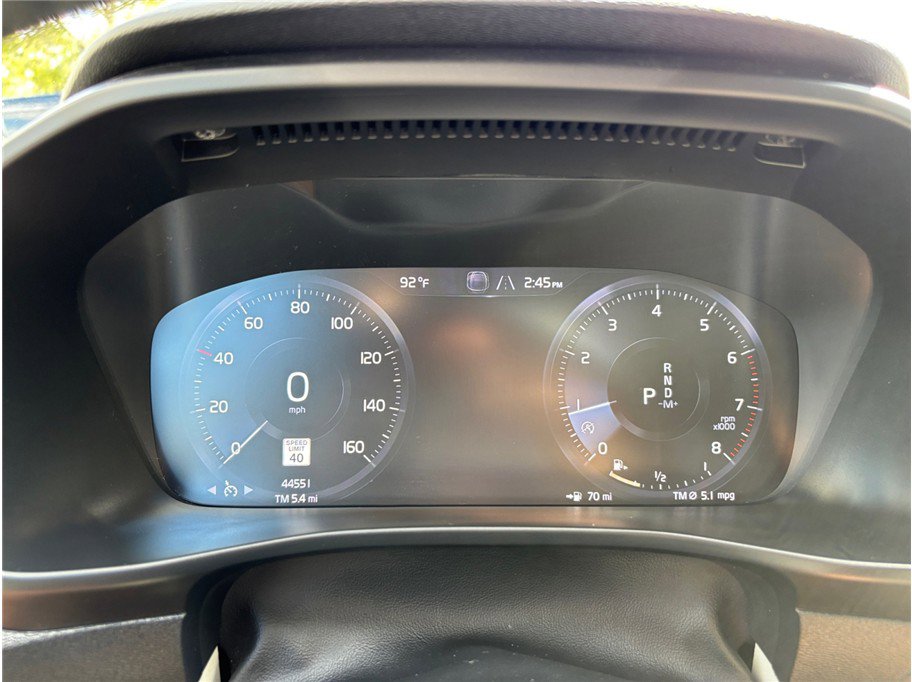 Used 2020 Volvo XC40 T5 Inscription w/ Protection Package image 24