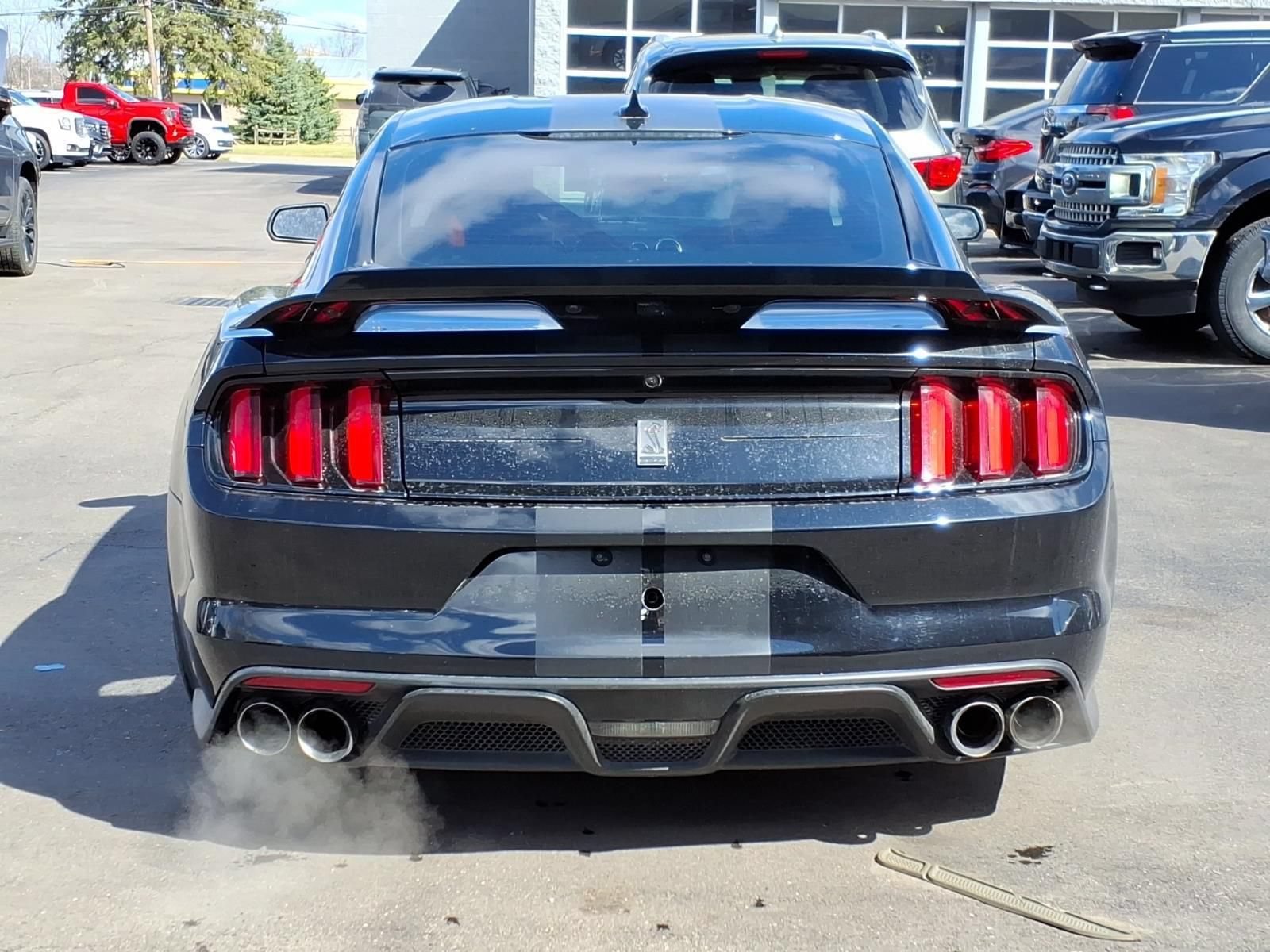 Used 2020 Ford Mustang Shelby GT350 w/ Technology Package RWD image 4