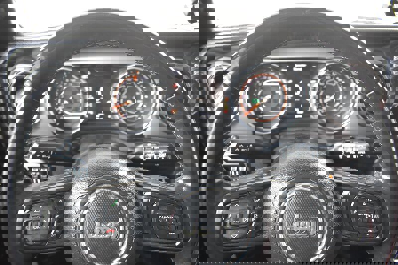 Used 2018 Jeep Wrangler Unlimited Sport S image 11