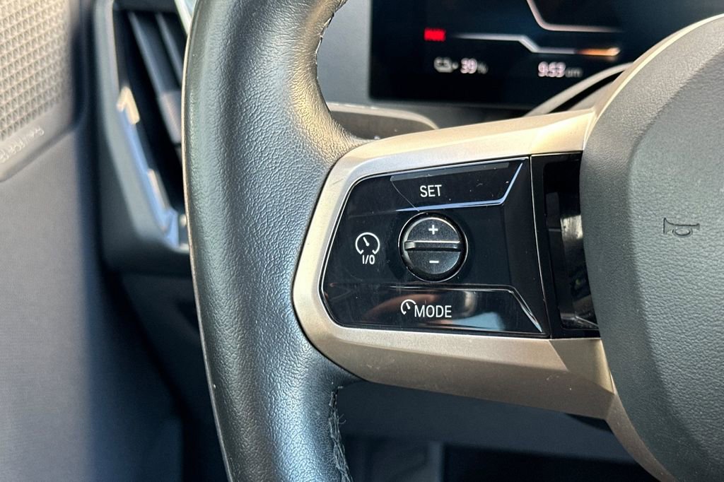 Used 2023 BMW iX xDrive50 w/ Premium Package image 28