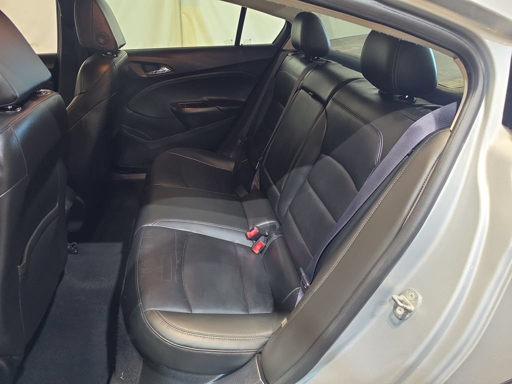 Used 2017 Chevrolet Cruze Premier FWD image 23
