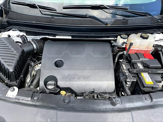 Used 2019 Chevrolet Traverse LT image 11