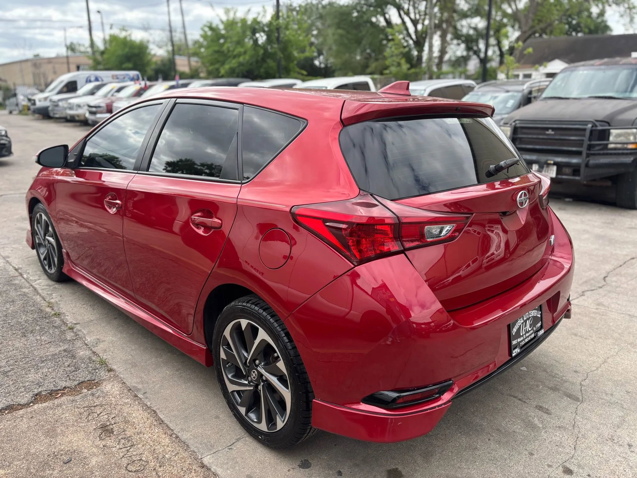 Used 2016 Scion iM image 5