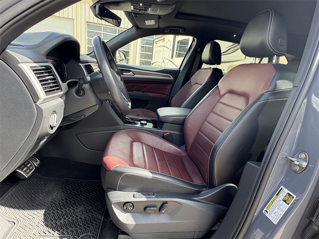 Certified 2022 Volkswagen Atlas Cross Sport SEL Premium R-Line w/ Cross Sport MDO Package image 12