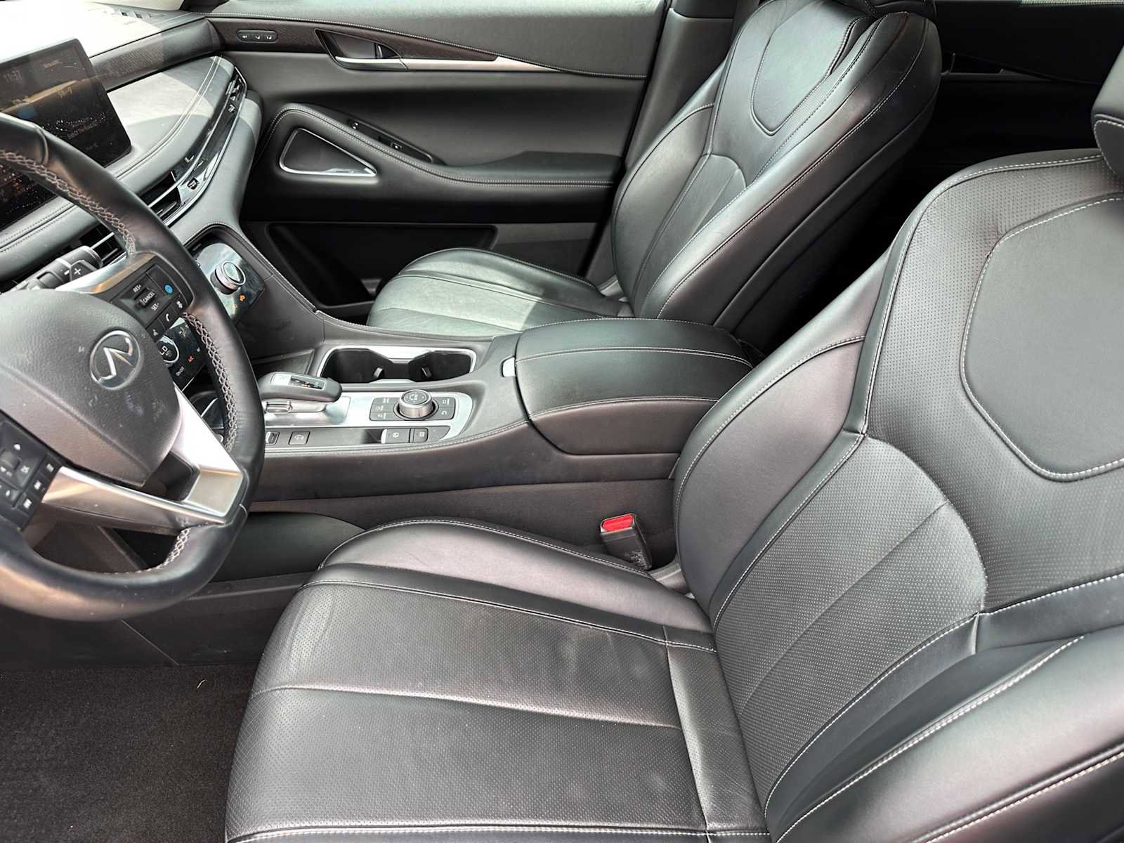 Used 2023 INFINITI QX60 Sensory w/ Vision Package image 10