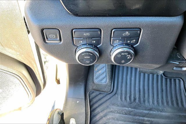 Used 2024 GMC Sierra 1500 SLE AWD/4WD image 16