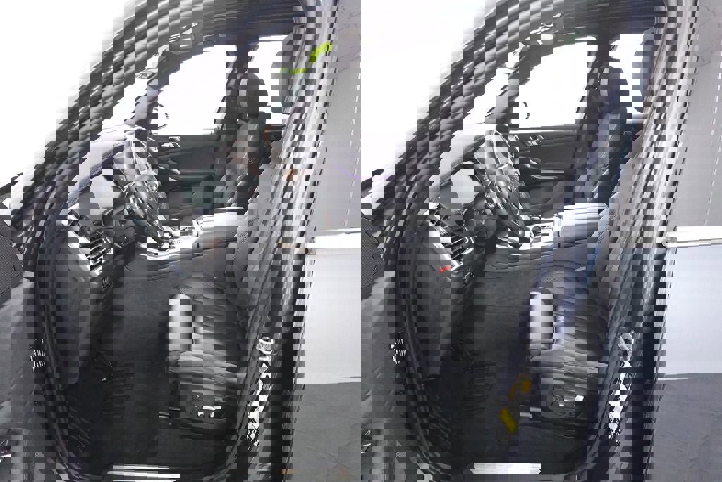 Used 2022 BMW X5 xDrive40i w/ Parking Assistance Package image 10