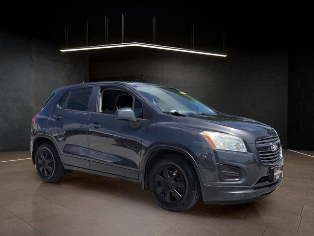 Used 2016 Chevrolet Trax LS w/ LPO, Protection Package FWD video 1