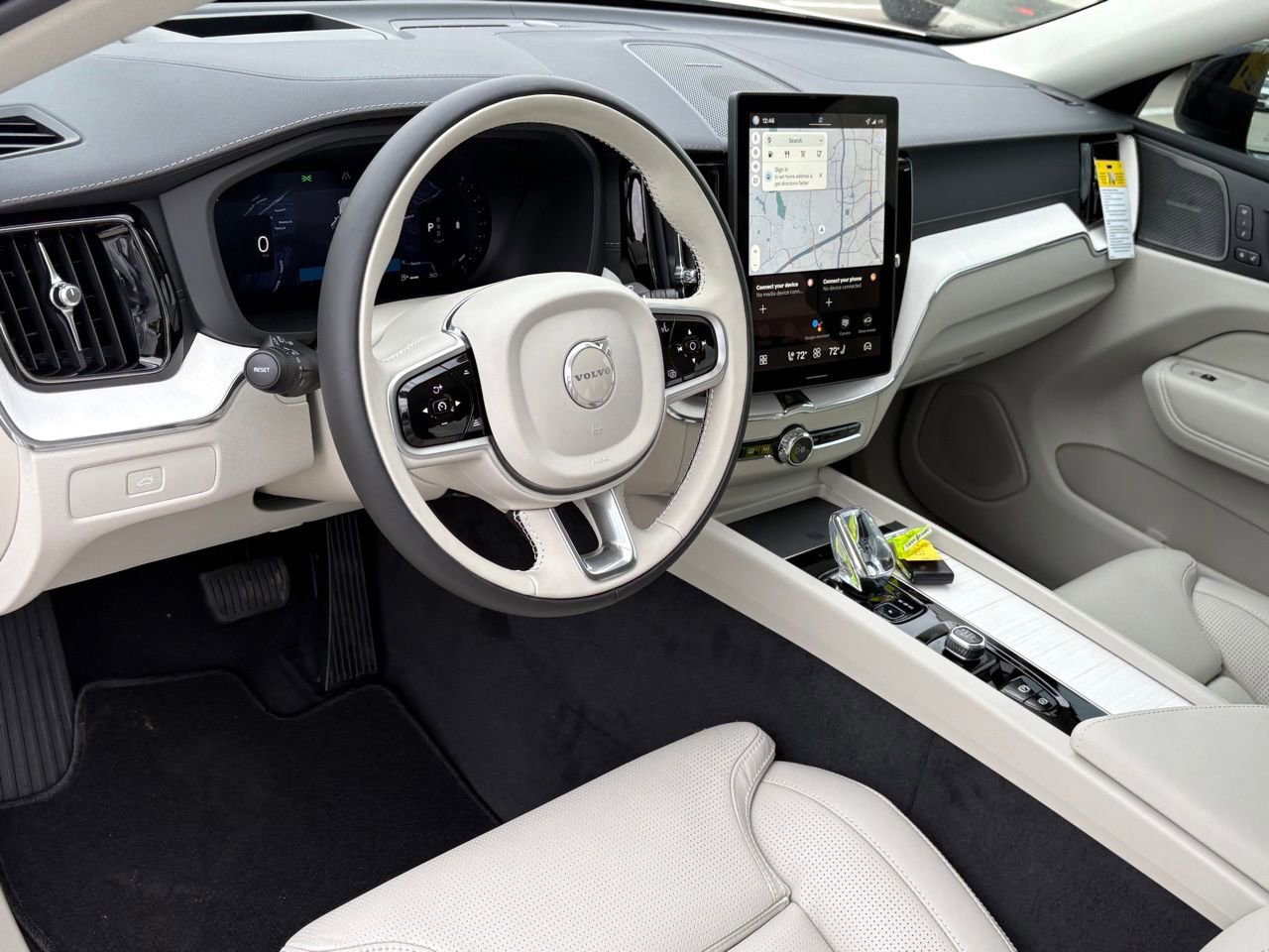 New 2026 Volvo XC60 B5 Ultra w/ Protection Package Premier image 13