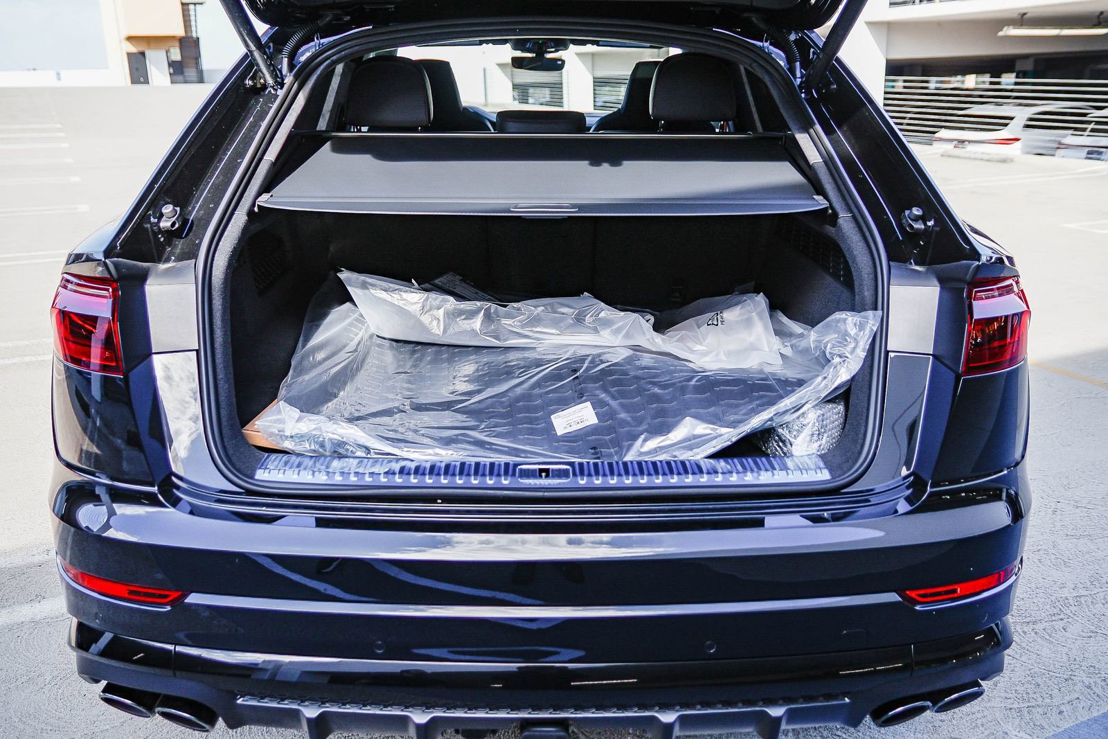 New 2026 Audi SQ8 Prestige image 28