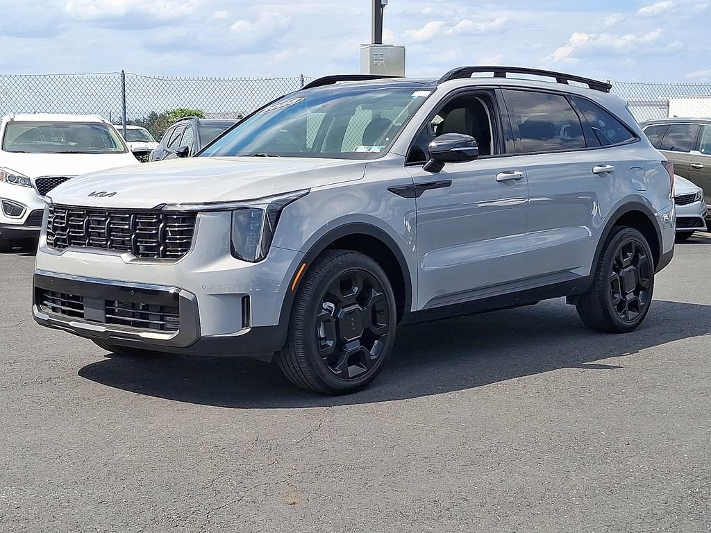 Certified 2025 Kia Sorento X-Line EX AWD/4WD image 3