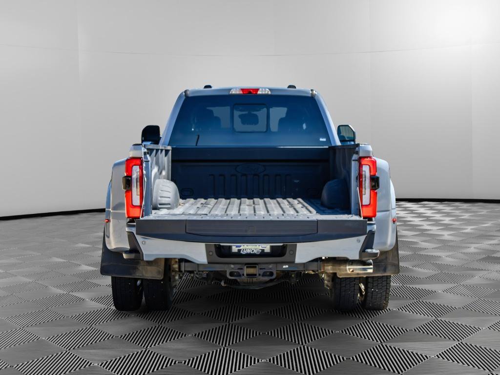 Used 2026 Ford F450 Platinum w/ FX4 Off-Road Package AWD/4WD image 7