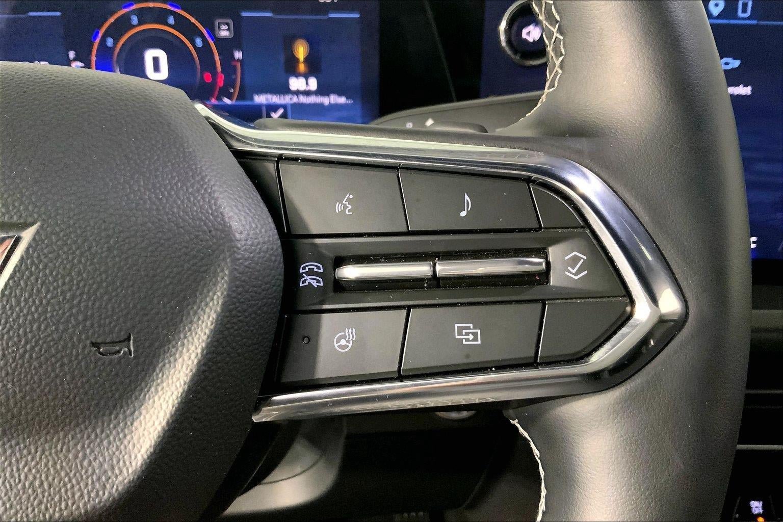 Used 2026 Chevrolet Traverse LT w/ Driver Confidence Package AWD/4WD image 19