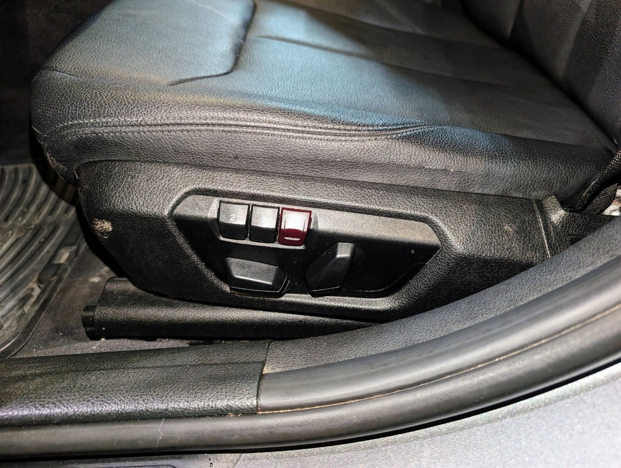 Used 2013 BMW 328i xDrive Sedan AWD/4WD image 15
