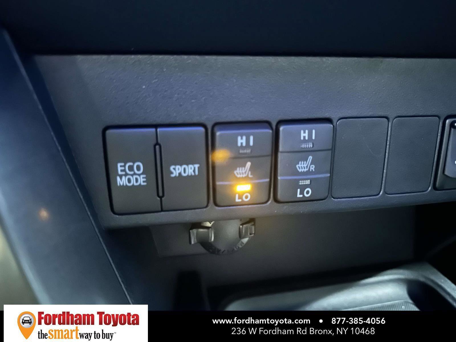 Used 2018 Toyota RAV4 SE w/ Power Extra Value Package image 19
