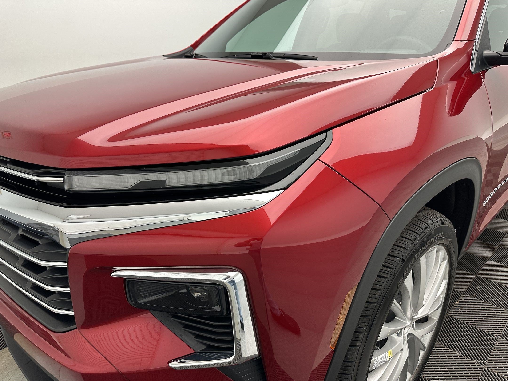 New 2027 Chevrolet Traverse LT w/ LPO, Floor Liner Package AWD/4WD image 12