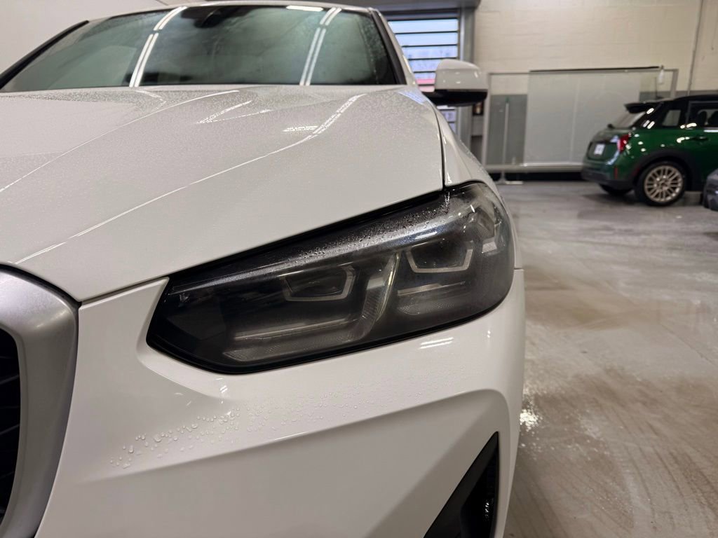 Used 2023 BMW X4 xDrive30i w/ Convenience Package image 9