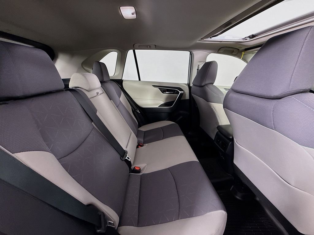 Used 2023 Toyota RAV4 XLE w/ Convenience Package image 30