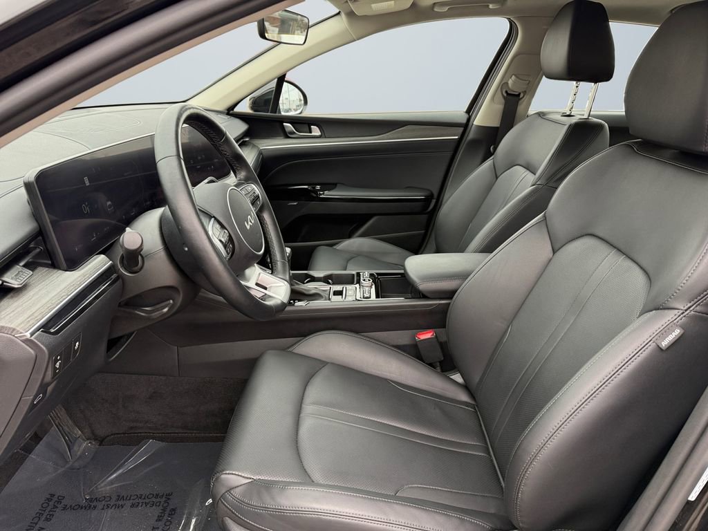 Used 2025 Kia K5 EX image 9