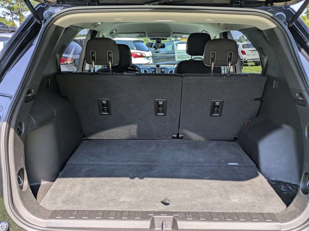 Used 2019 Chevrolet Equinox LS w/ LS Convenience Package FWD image 13